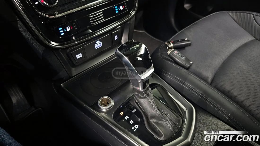 Ssangyong Tivoli - фото 9