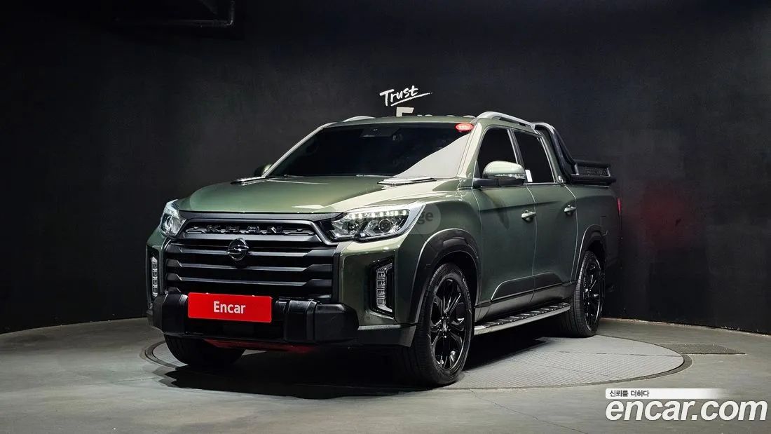 Ssangyong Rexton - фото 1