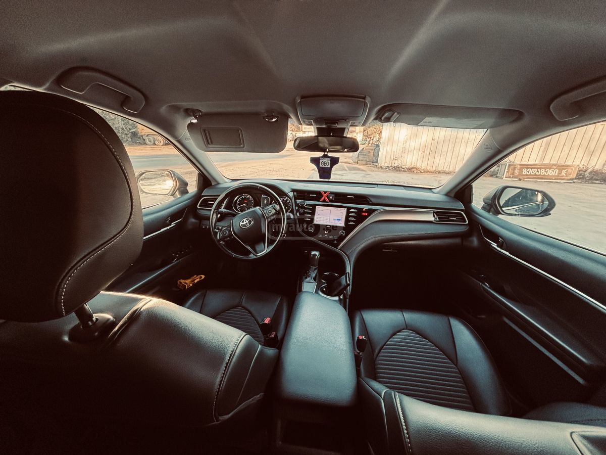 Toyota Camry - фото 10