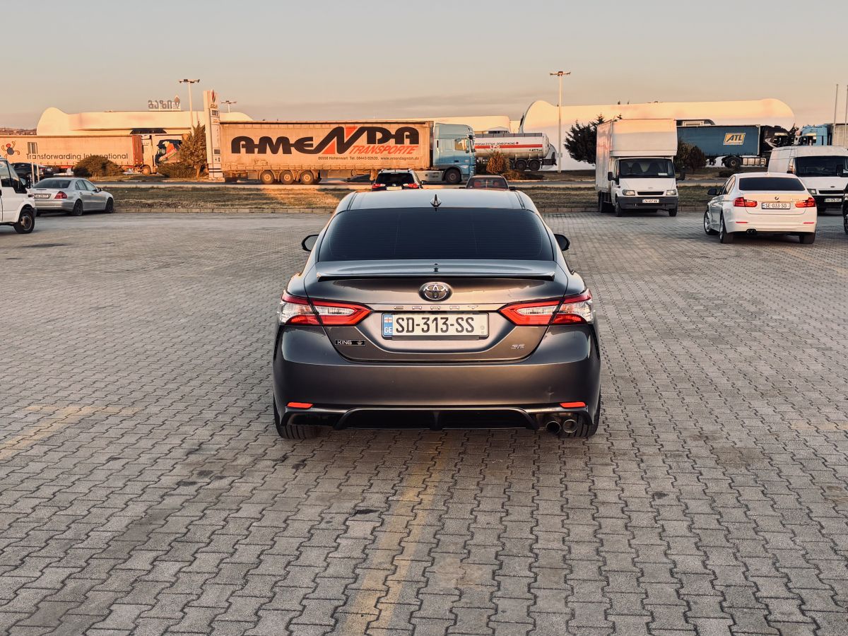 Toyota Camry - фото 6