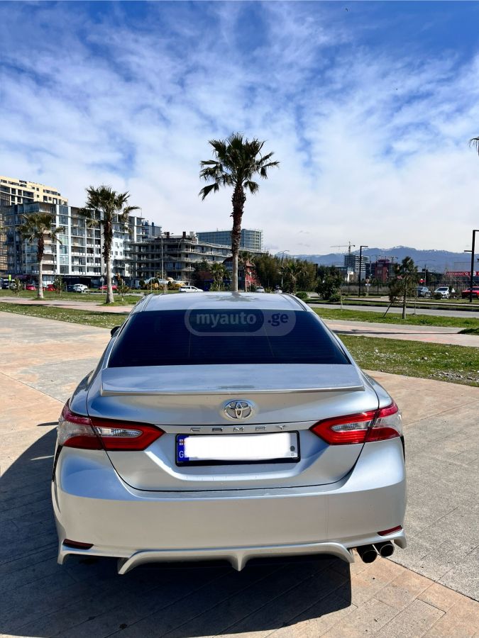 Toyota Camry - фото 10