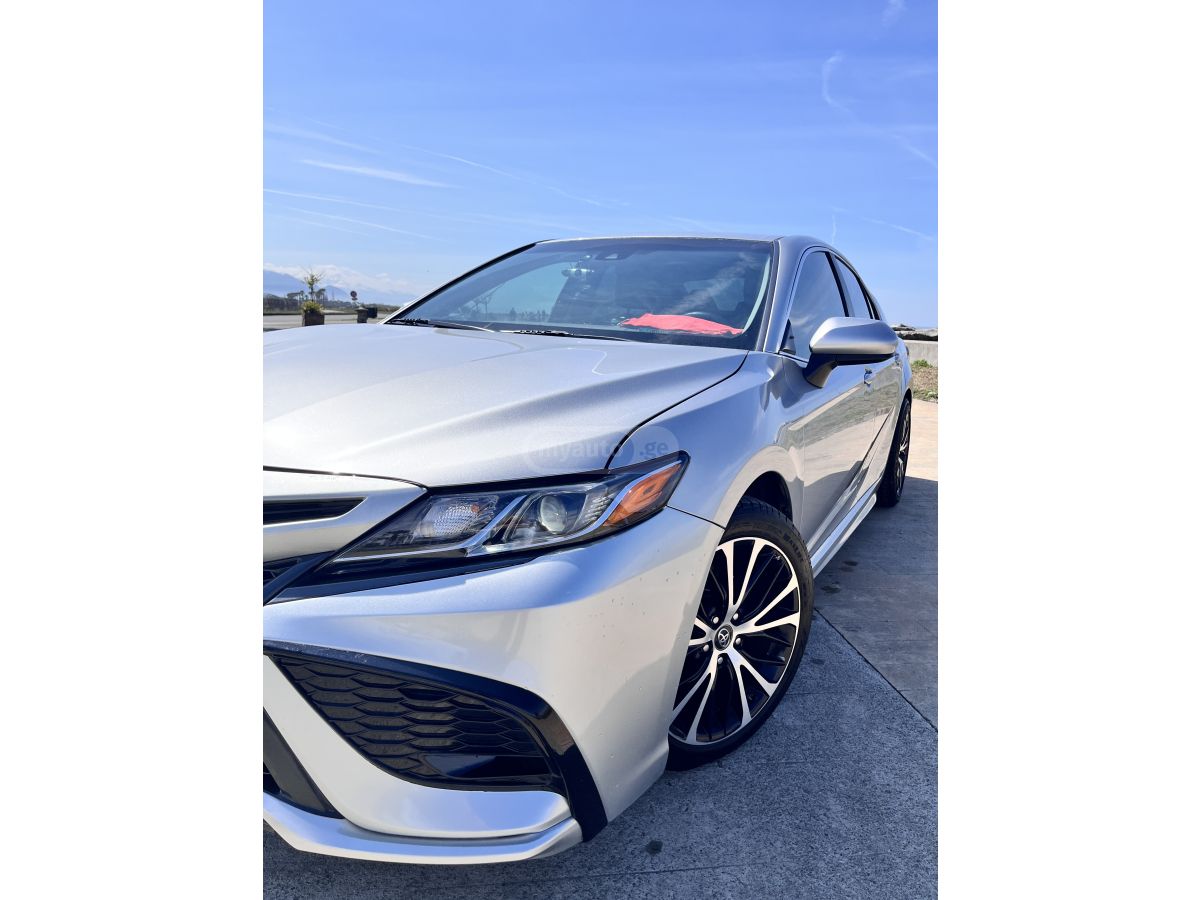 Toyota Camry - фото 7