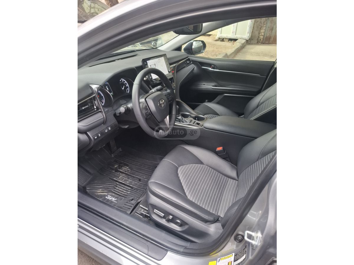 Toyota Camry - фото 6