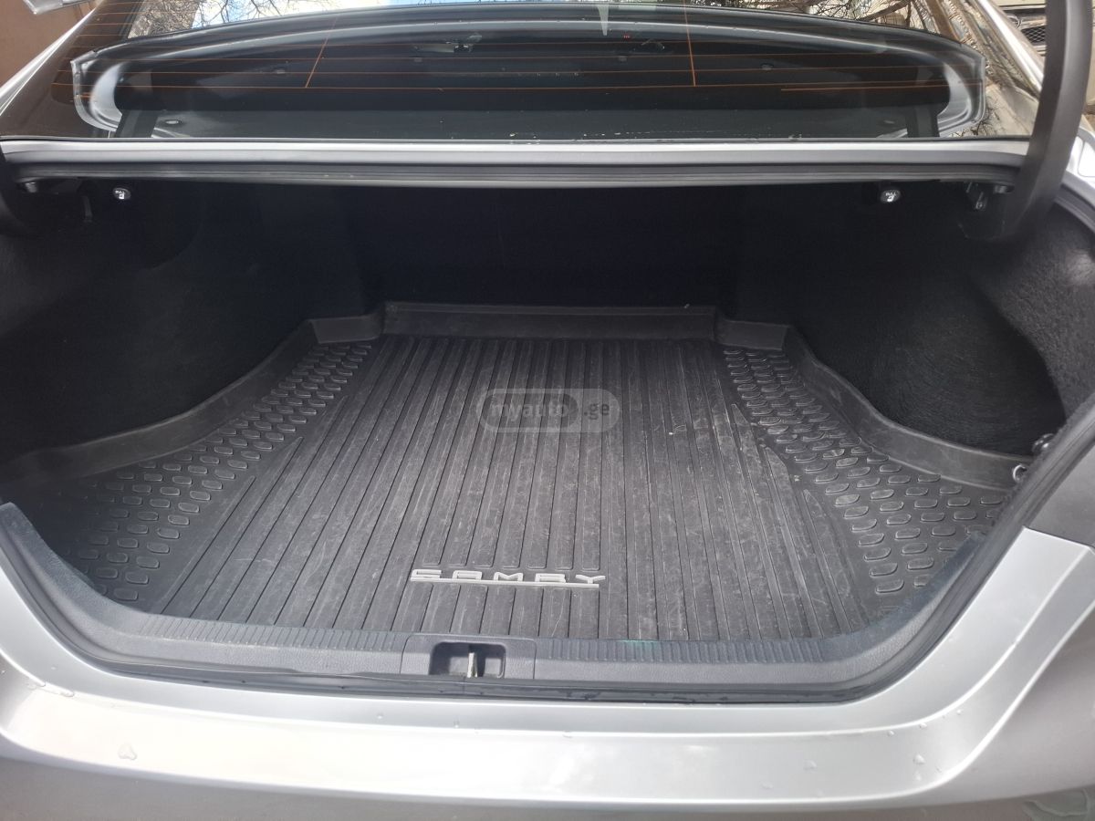 Toyota Camry - фото 8