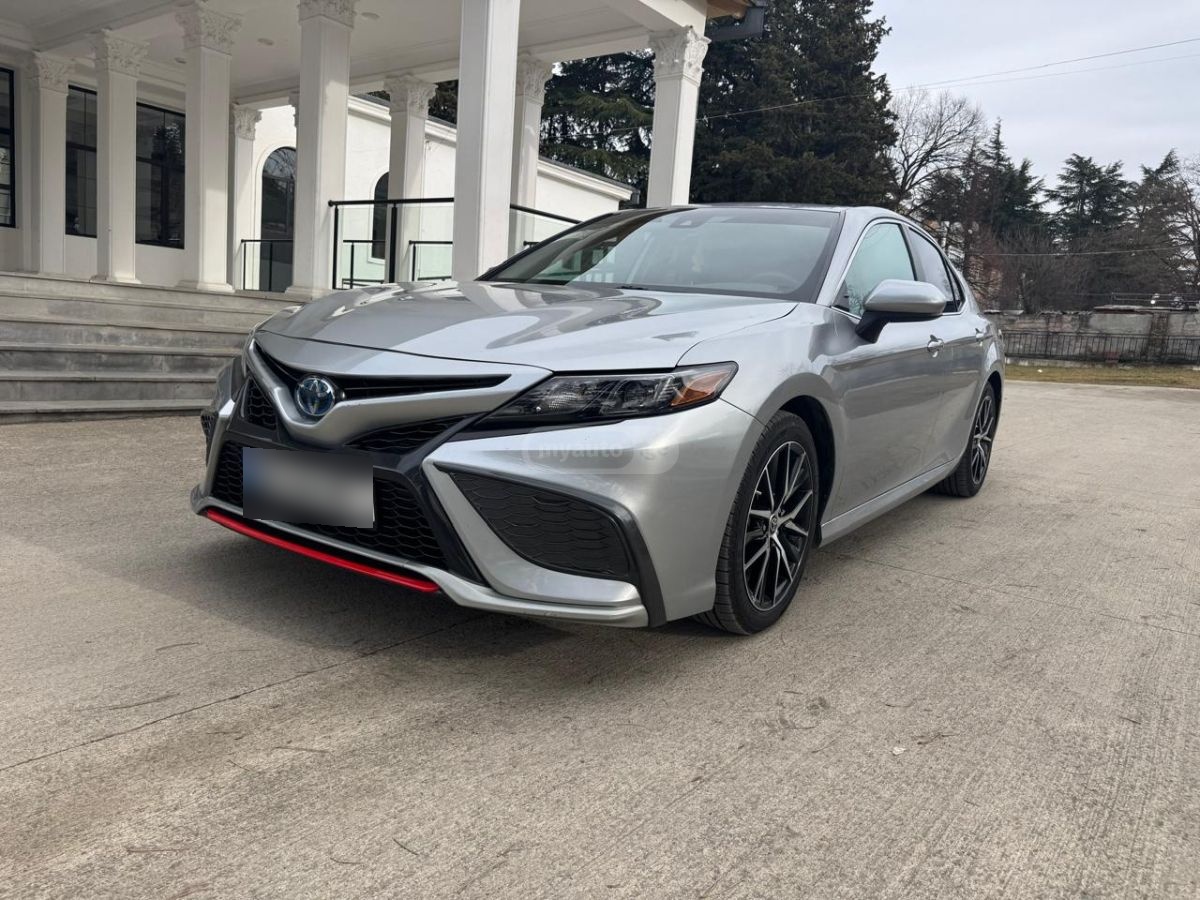 Toyota XSE 4dr Front-Wheel Drive Seda — миниатюра 1