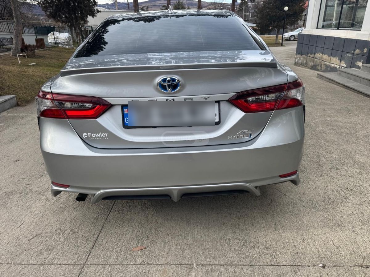 Toyota XSE 4dr Front-Wheel Drive Seda — миниатюра 12