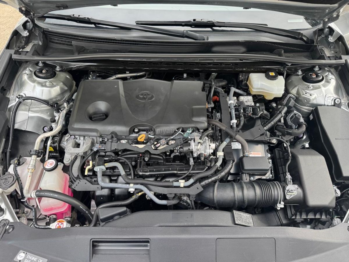 Toyota XSE 4dr Front-Wheel Drive Seda — миниатюра 15