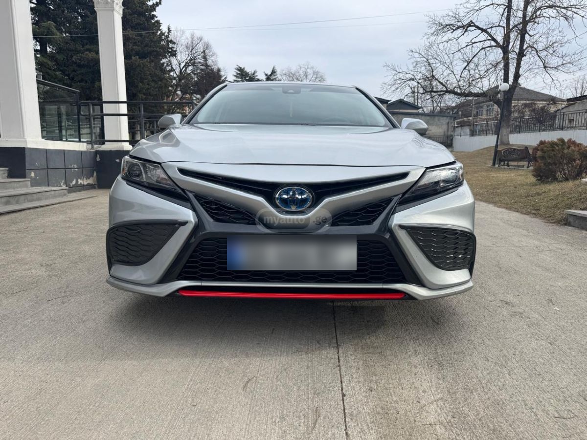 Toyota XSE 4dr Front-Wheel Drive Seda — миниатюра 3