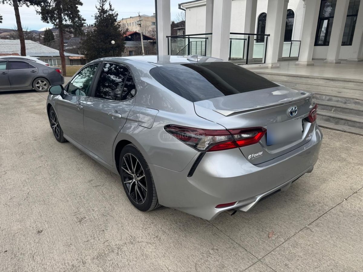 Toyota XSE 4dr Front-Wheel Drive Seda — миниатюра 7