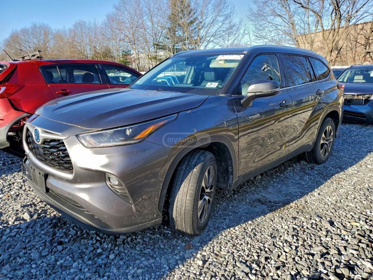 Toyota Highlander - фото 2