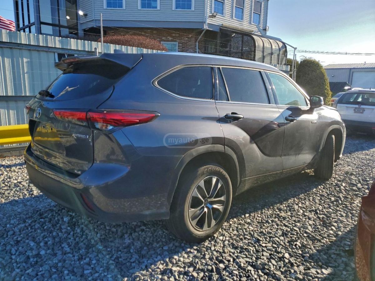 Toyota Highlander - фото 5