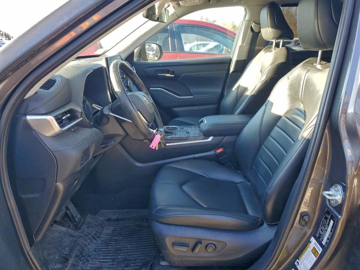 Toyota Highlander - фото 8