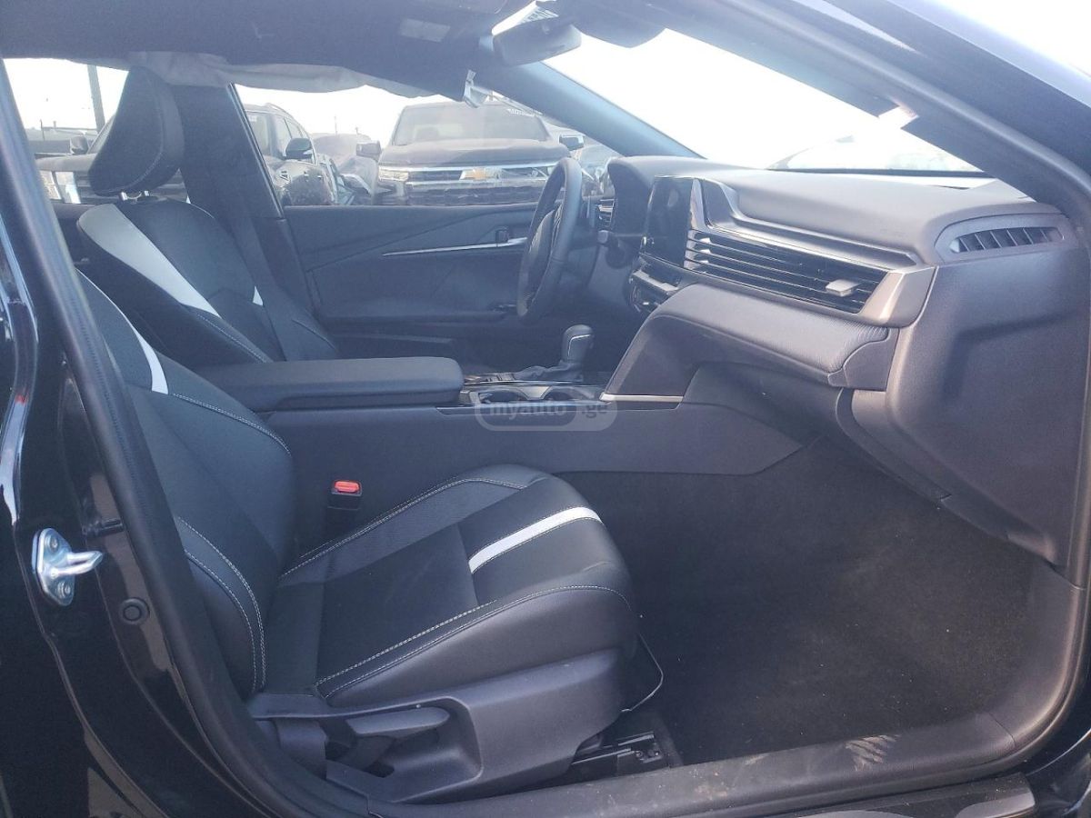 Toyota Camry - фото 7