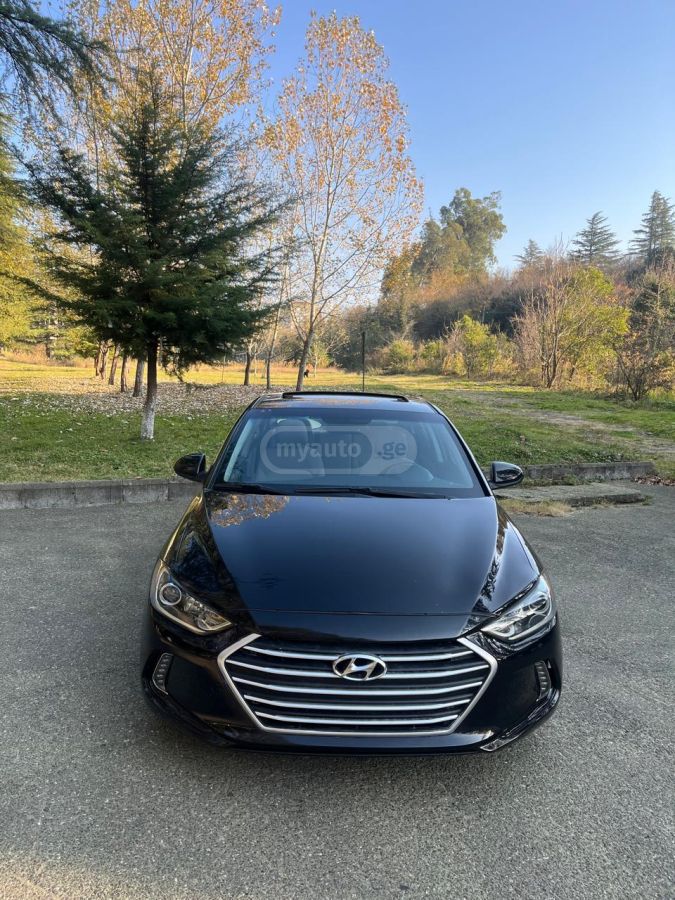 Hyundai Elantra - фото 8