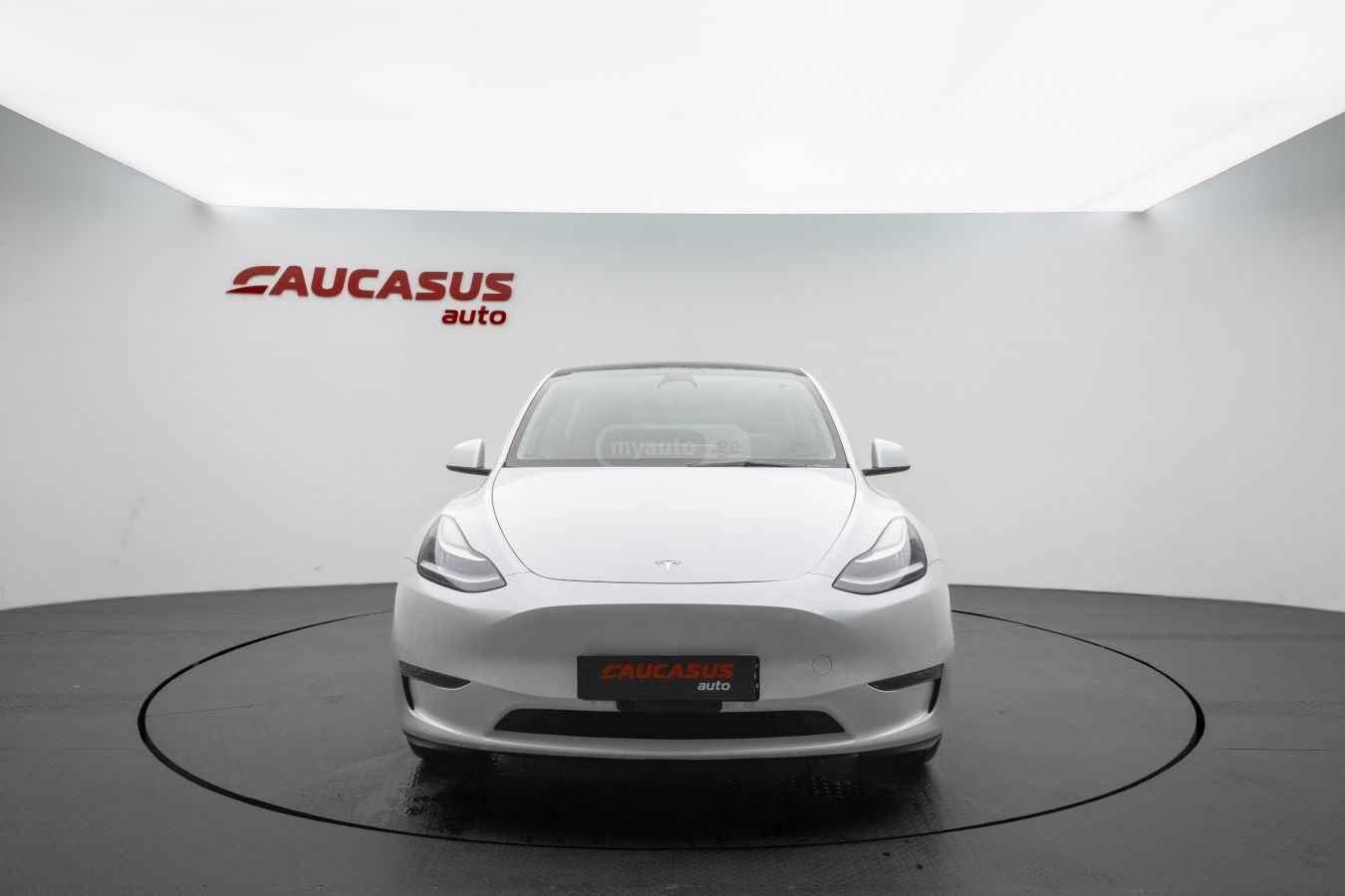 Tesla Tesla Model Y — миниатюра 2