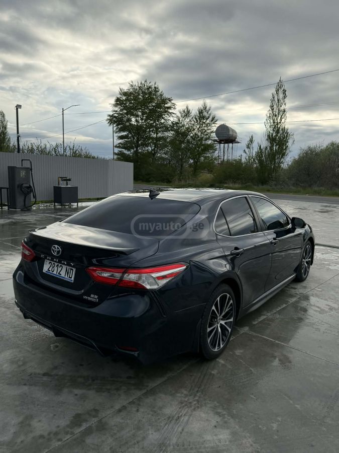 Toyota Camry - фото 5