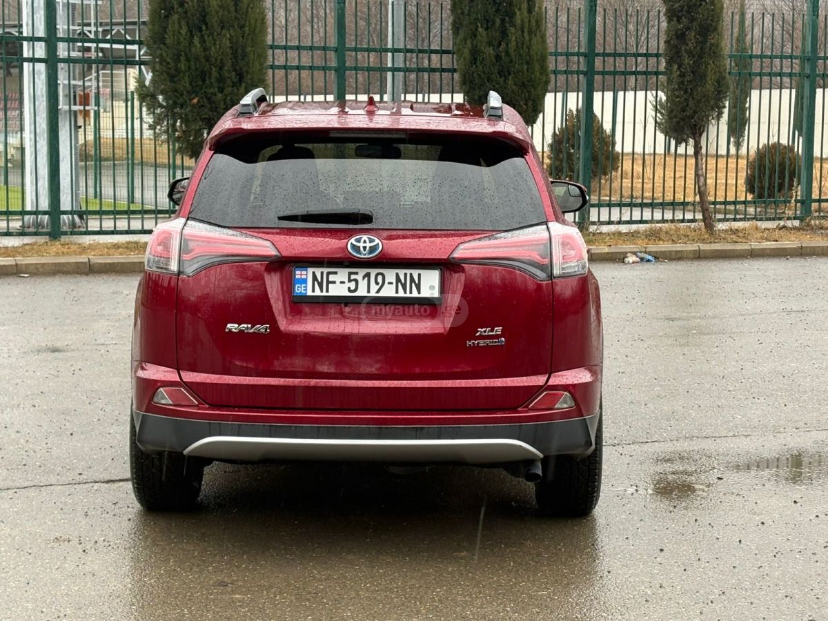 Toyota RAV 4 - фото 6