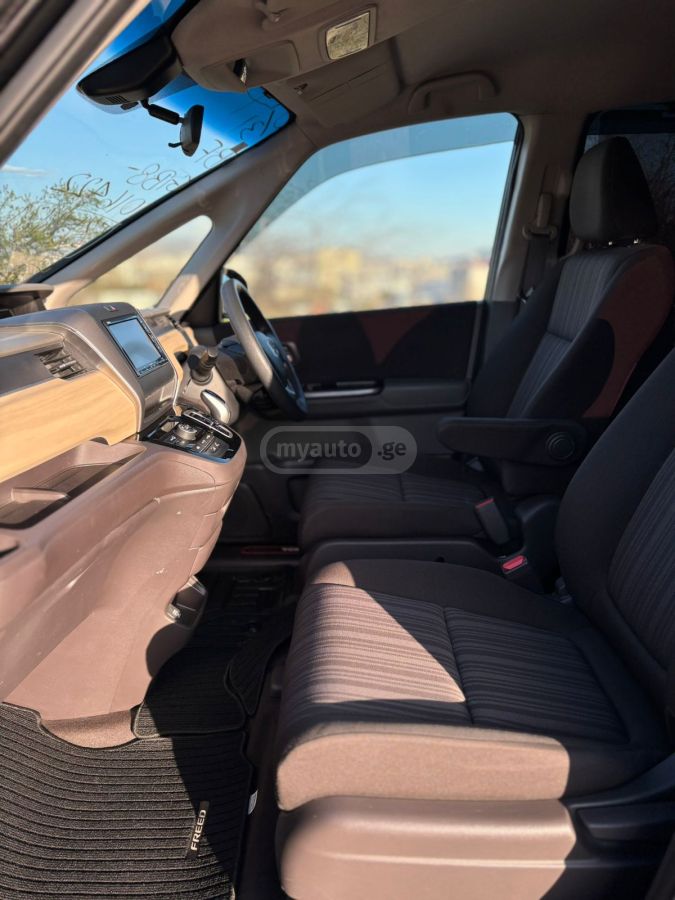 Honda Freed - фото 14