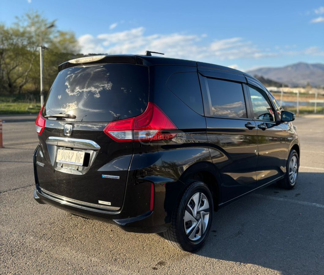 Honda Freed - фото 7