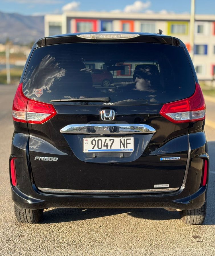 Honda Freed - фото 9