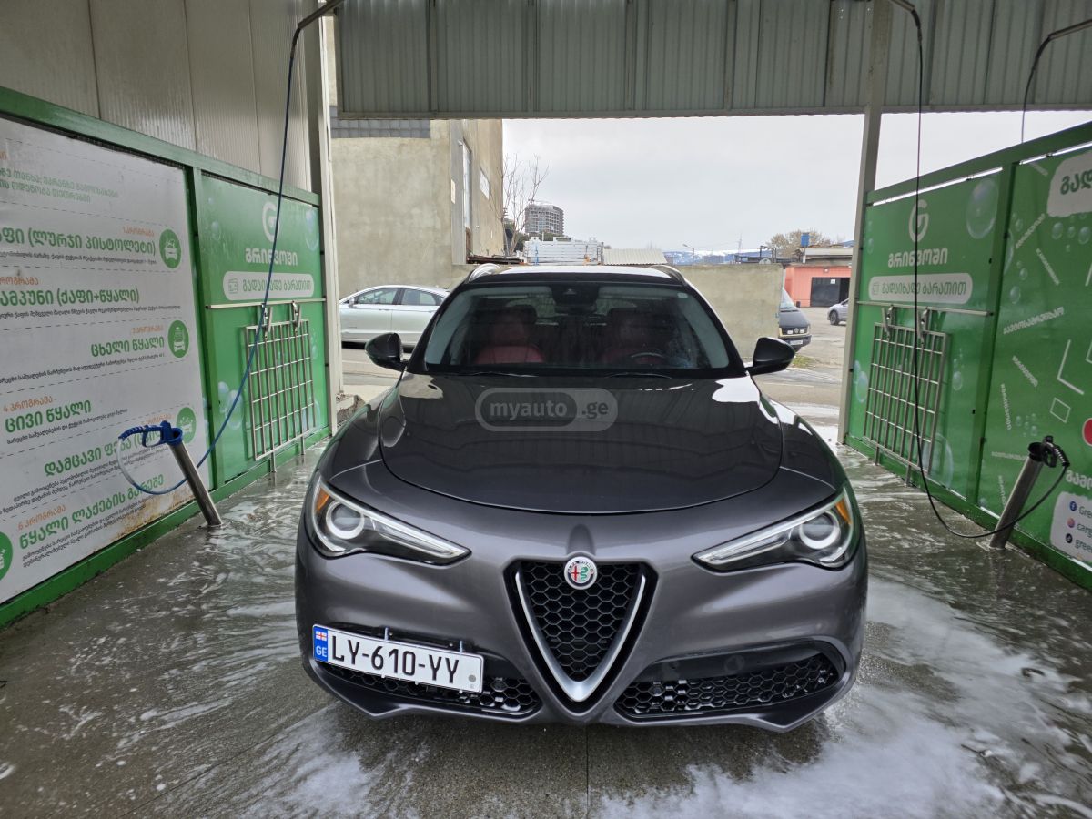 Alfa Romeo Stelvio - фото 3