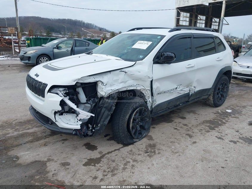 Jeep X 4dr 4x4 Automatic — миниатюра 2