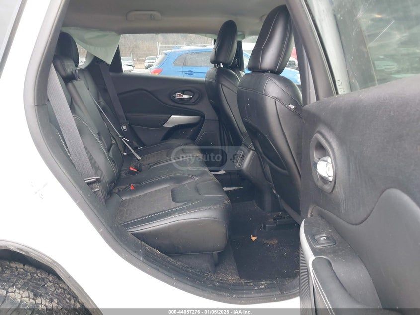 Jeep X 4dr 4x4 Automatic — миниатюра 8