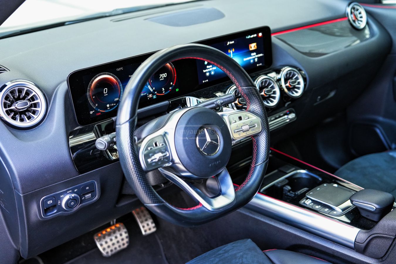 Mercedes-Benz  — миниатюра 2