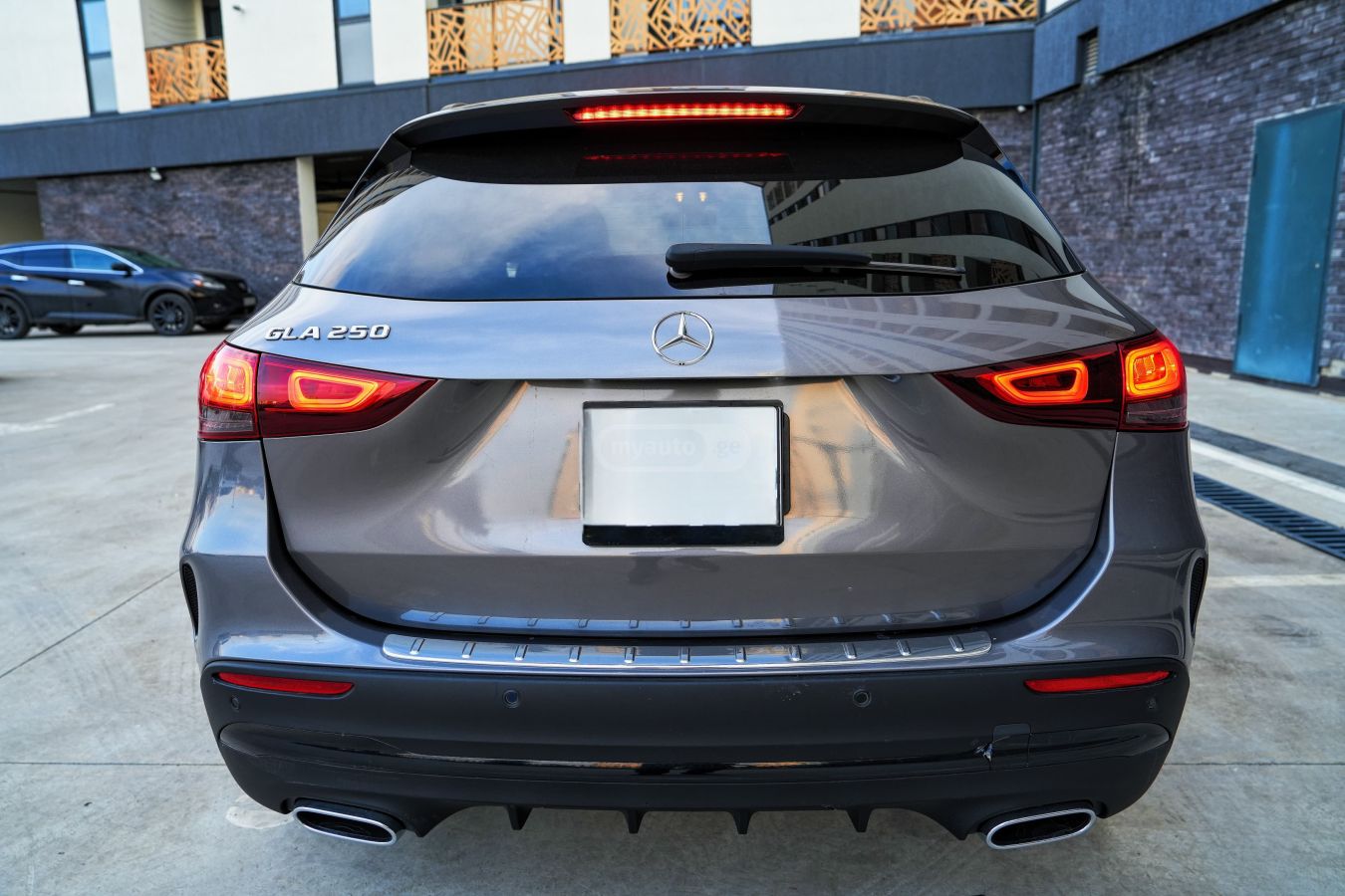 Mercedes-Benz  — миниатюра 5