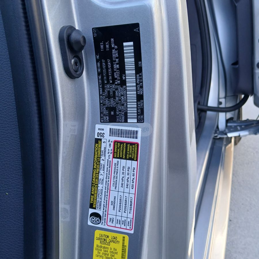 Toyota Sienna - фото 7