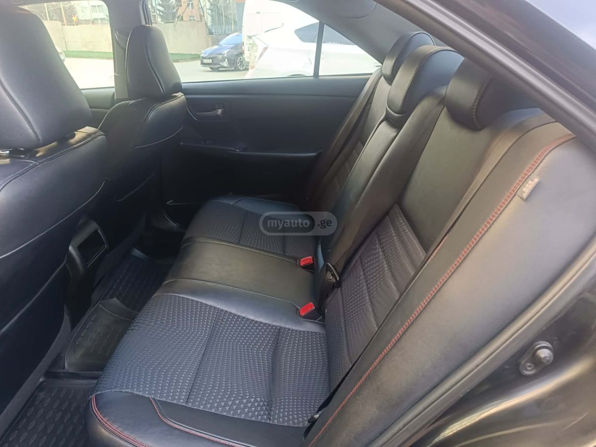 Toyota Camry - фото 9