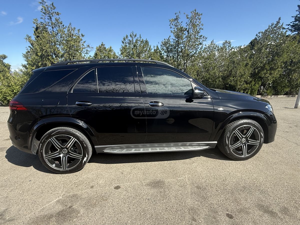Mercedes-Benz GLE 450 AMG - фото 3