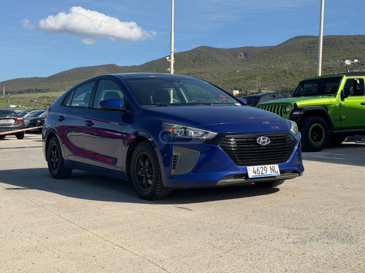 Hyundai Ioniq - фото 1