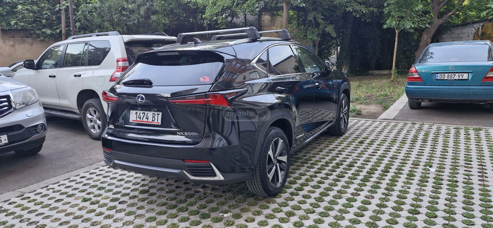 Lexus NX 300 - фото 1