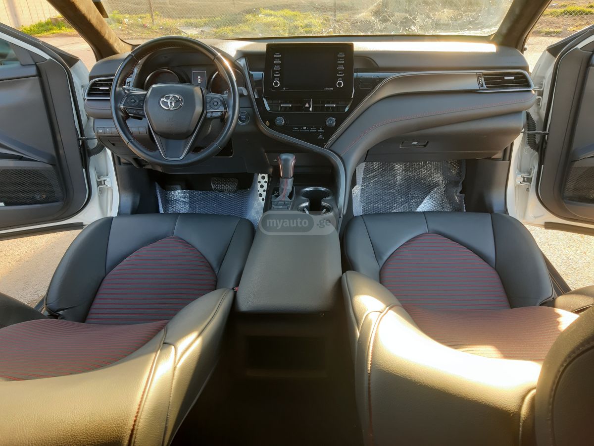 Toyota Camry - фото 7