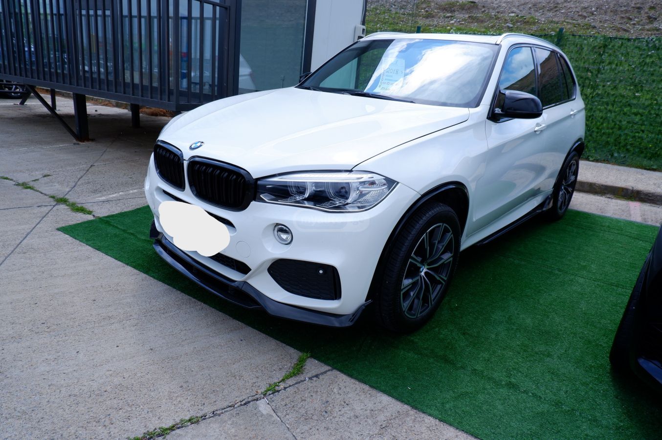 BMW X5 - фото 1