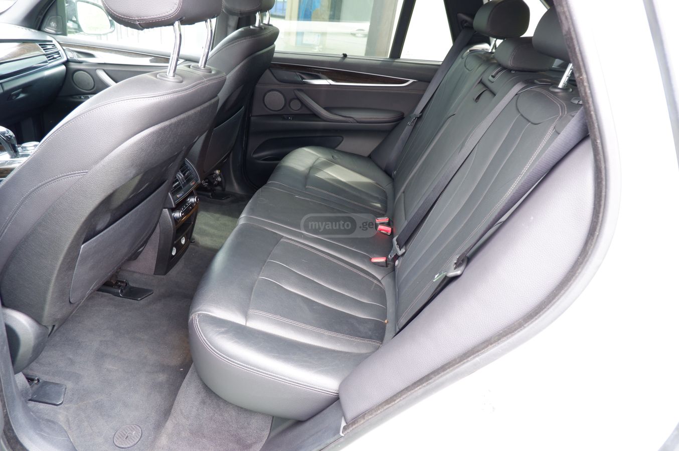 BMW X5 - фото 12