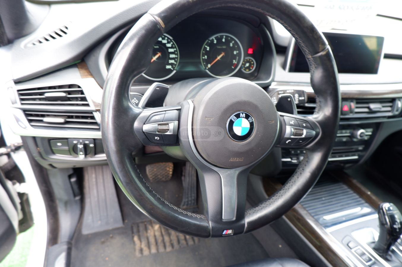 BMW X5 - фото 7