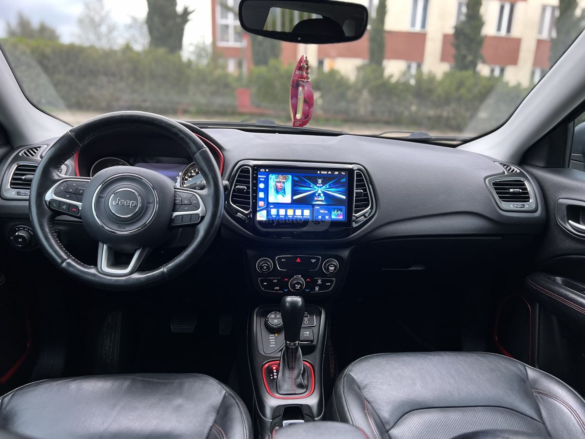 Jeep Compass - фото 11