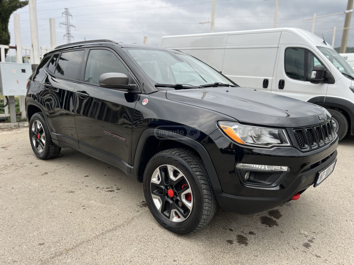 Jeep Compass - фото 3