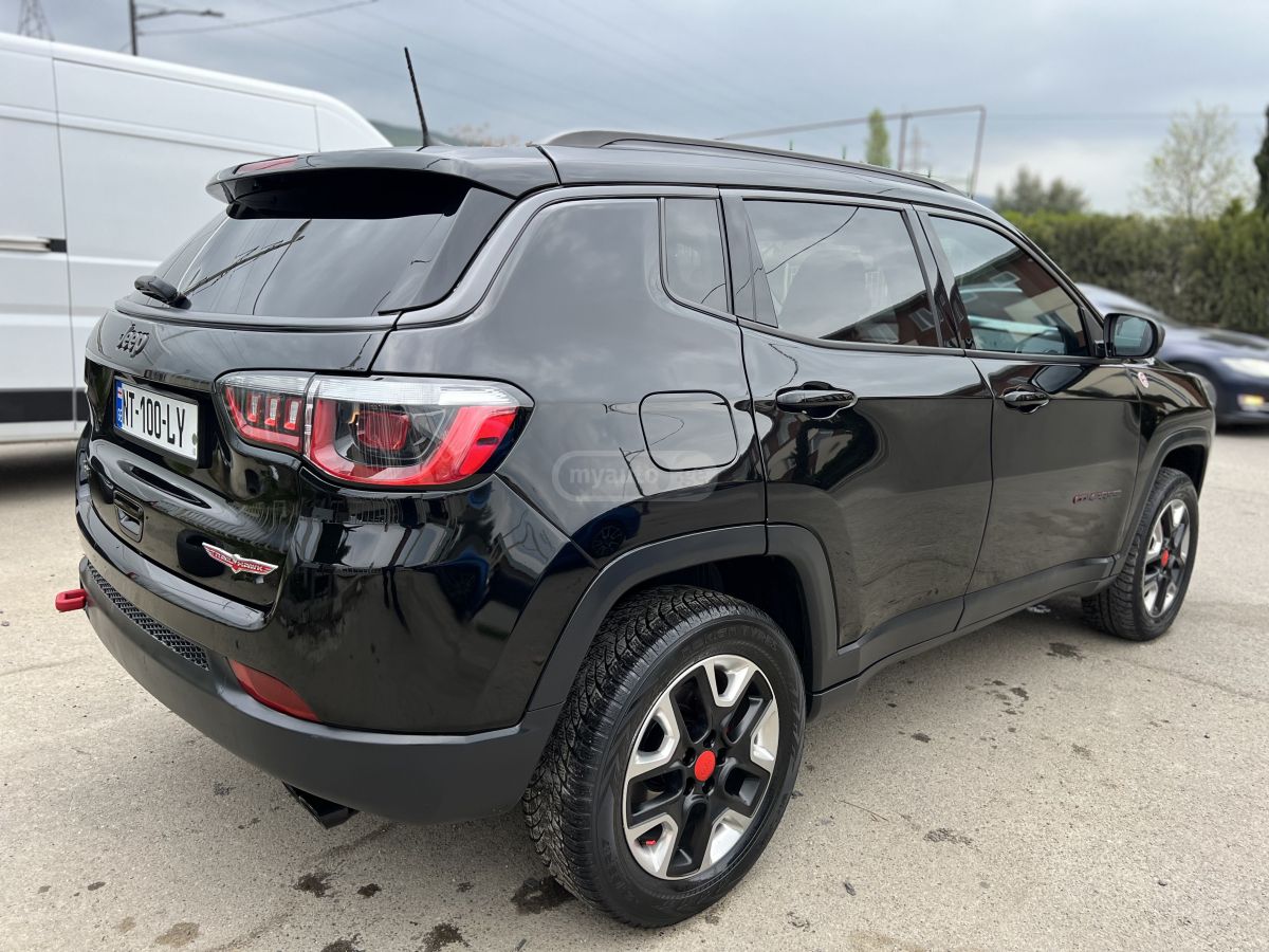 Jeep Compass - фото 4