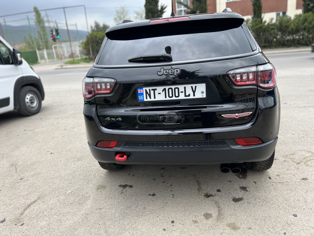 Jeep Compass - фото 5
