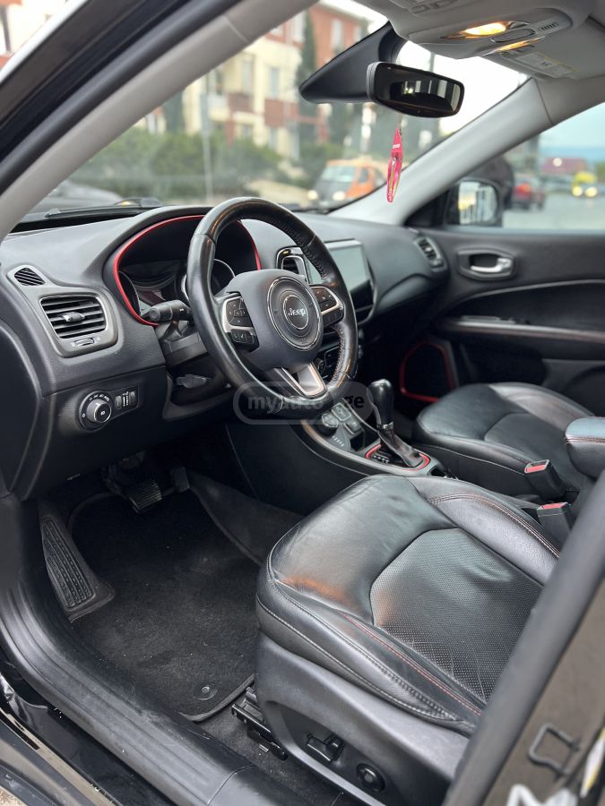 Jeep Compass - фото 9