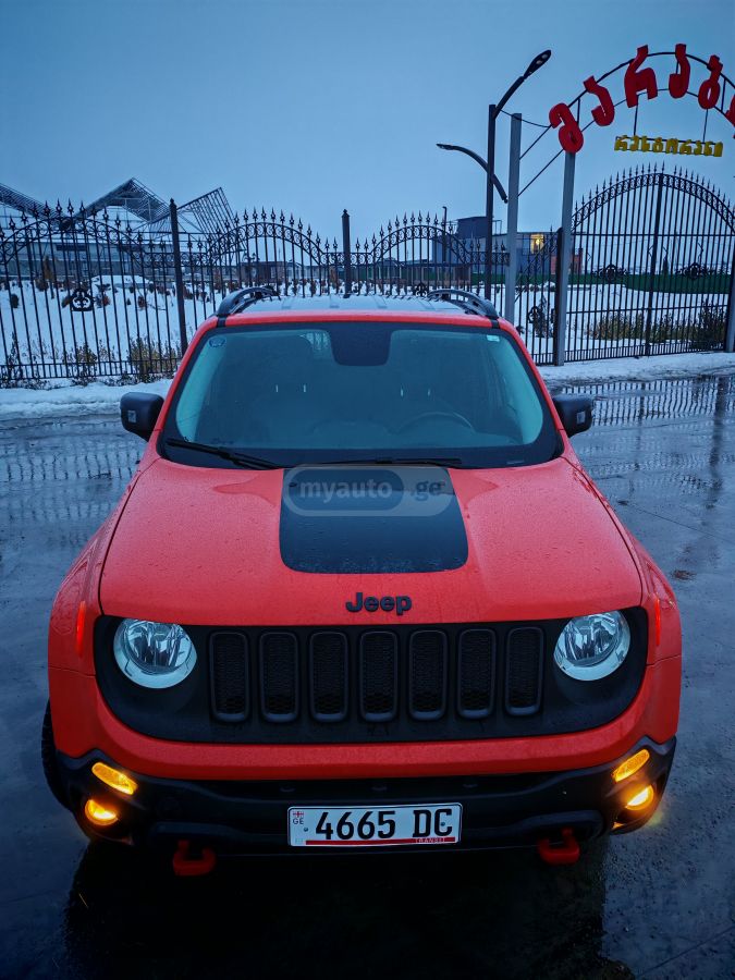 Jeep Renegade - фото 2