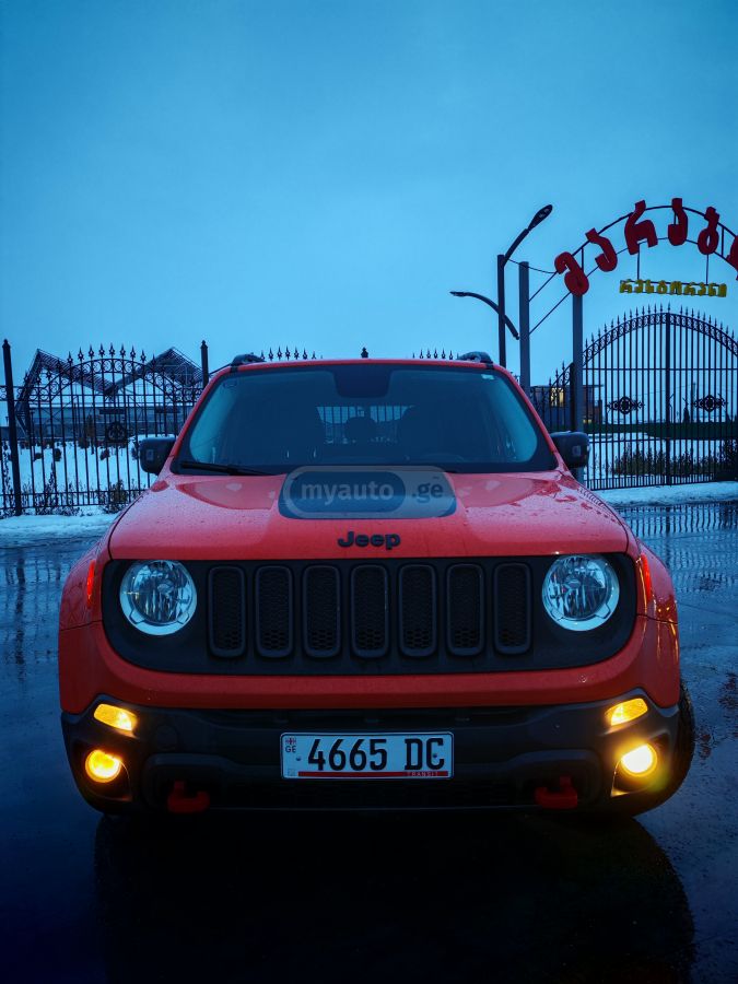 Jeep Renegade - фото 3