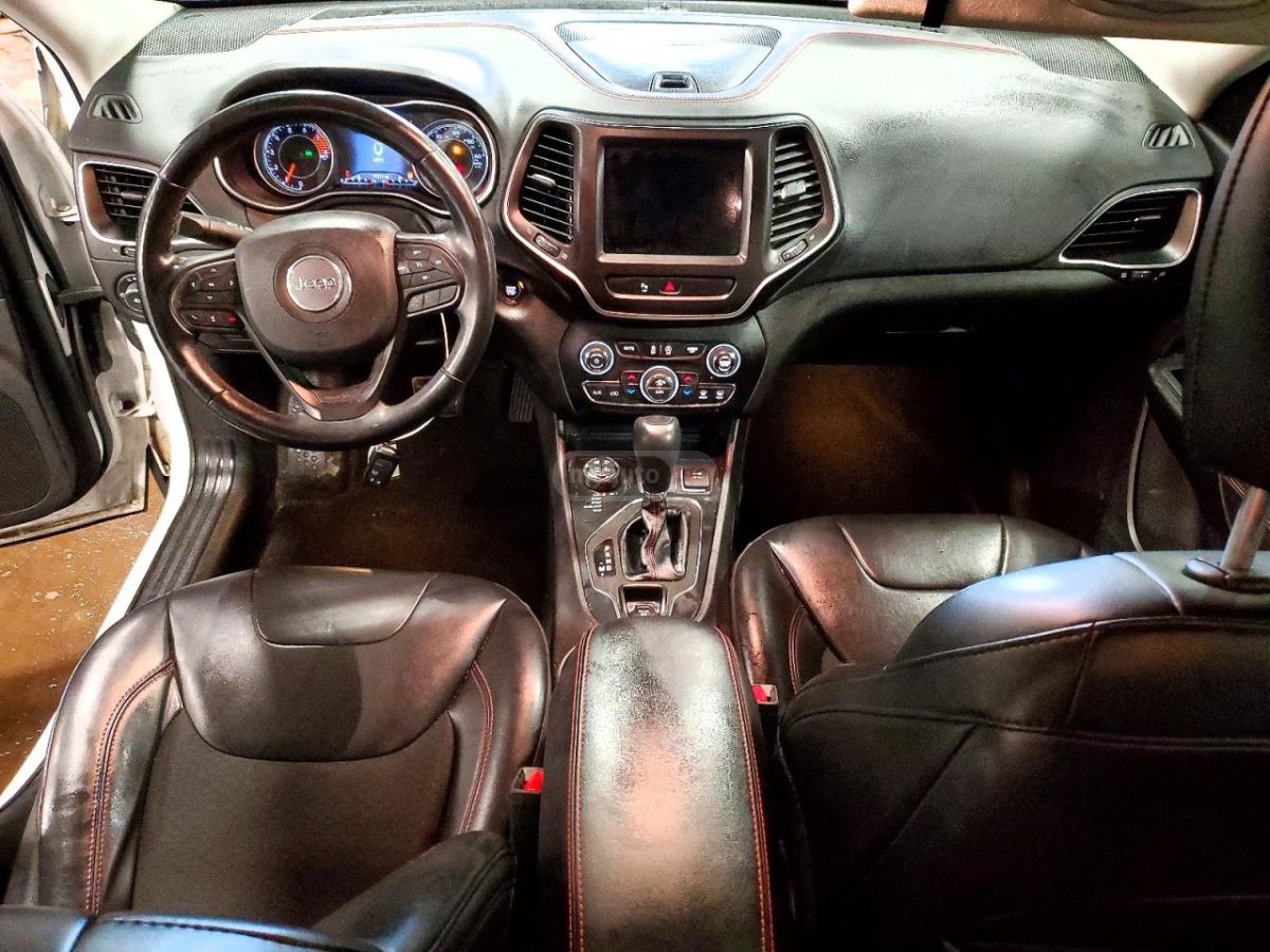 Jeep Trailhawk 4dr 4x4 Automatic — миниатюра 8