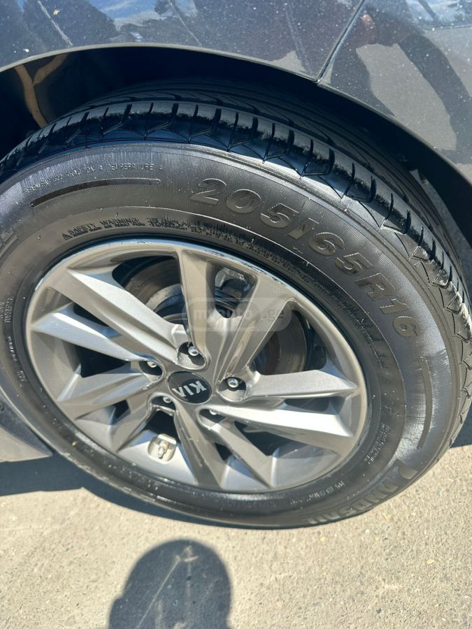 Kia Optima - фото 5