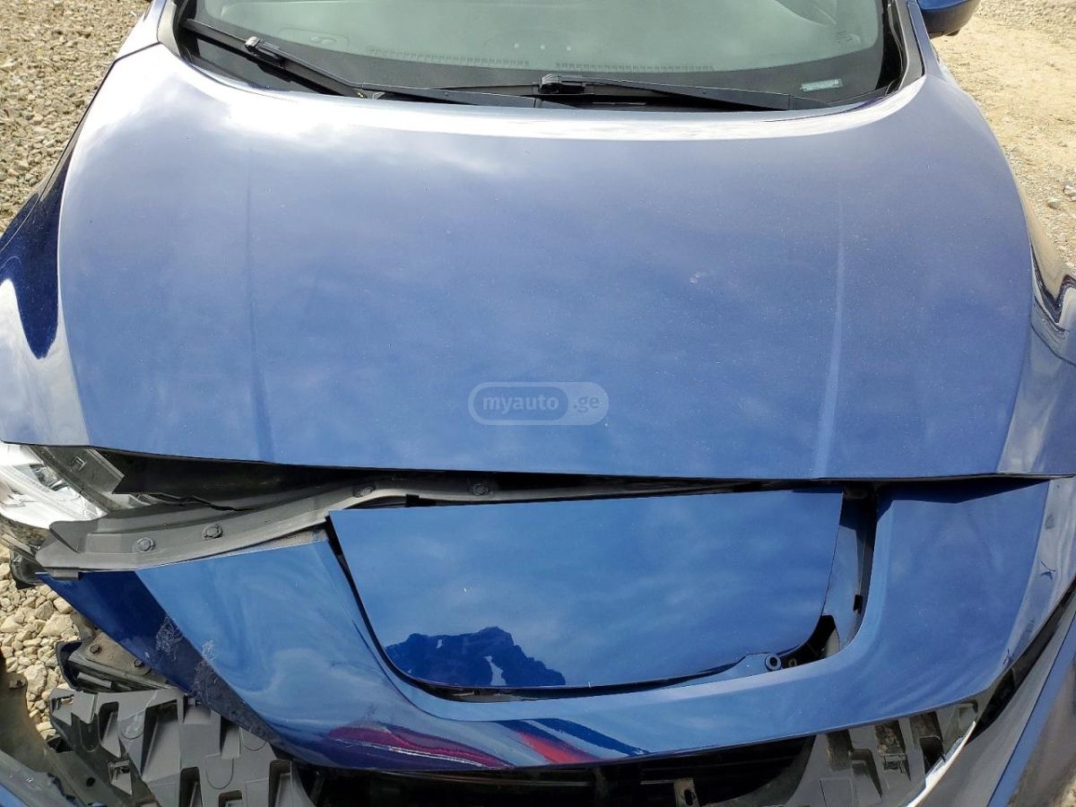 Nissan Leaf - фото 11