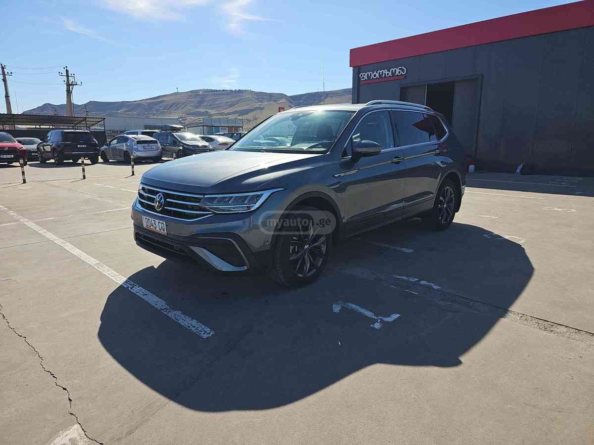 Volkswagen Volkswagen Tiguan — миниатюра 1