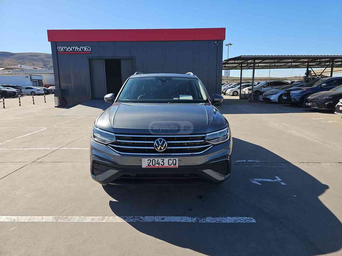 Volkswagen Volkswagen Tiguan — миниатюра 2